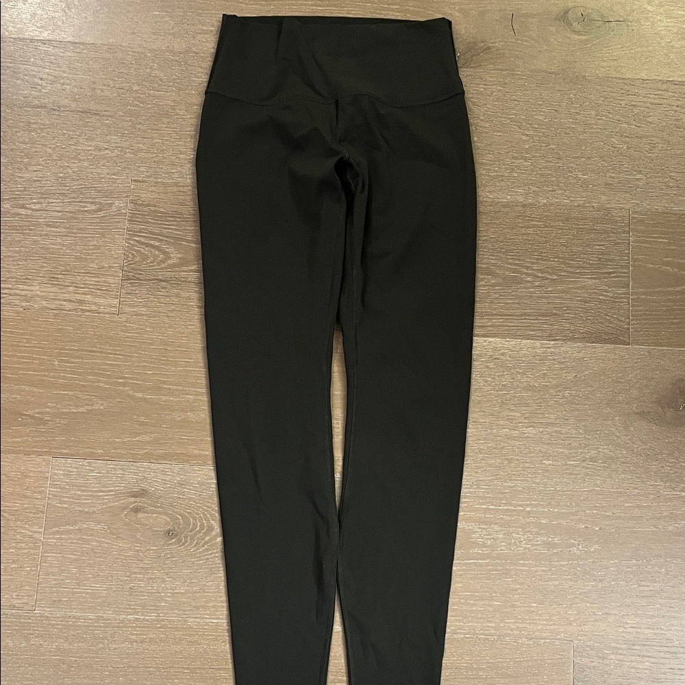 Lululemon Wunder Under Hi-Rise Tight Full-On Luxtreme 28" Dark Olive size 6